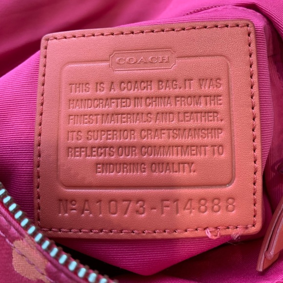 *brand New* Coach purse - Picture 4 of 4